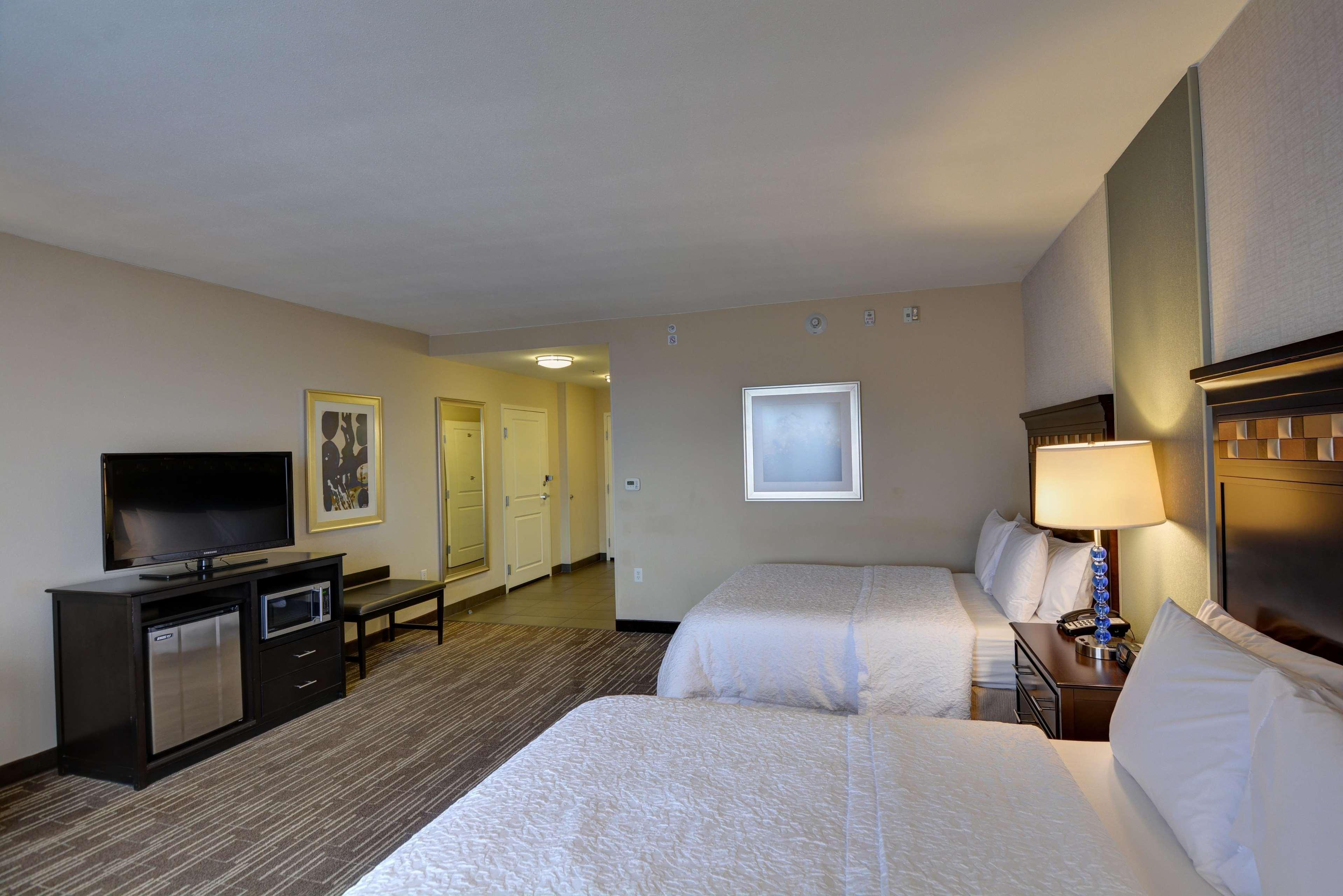 Hampton Inn & Suites Denver Airport / Gateway Park Aurora Exterior photo