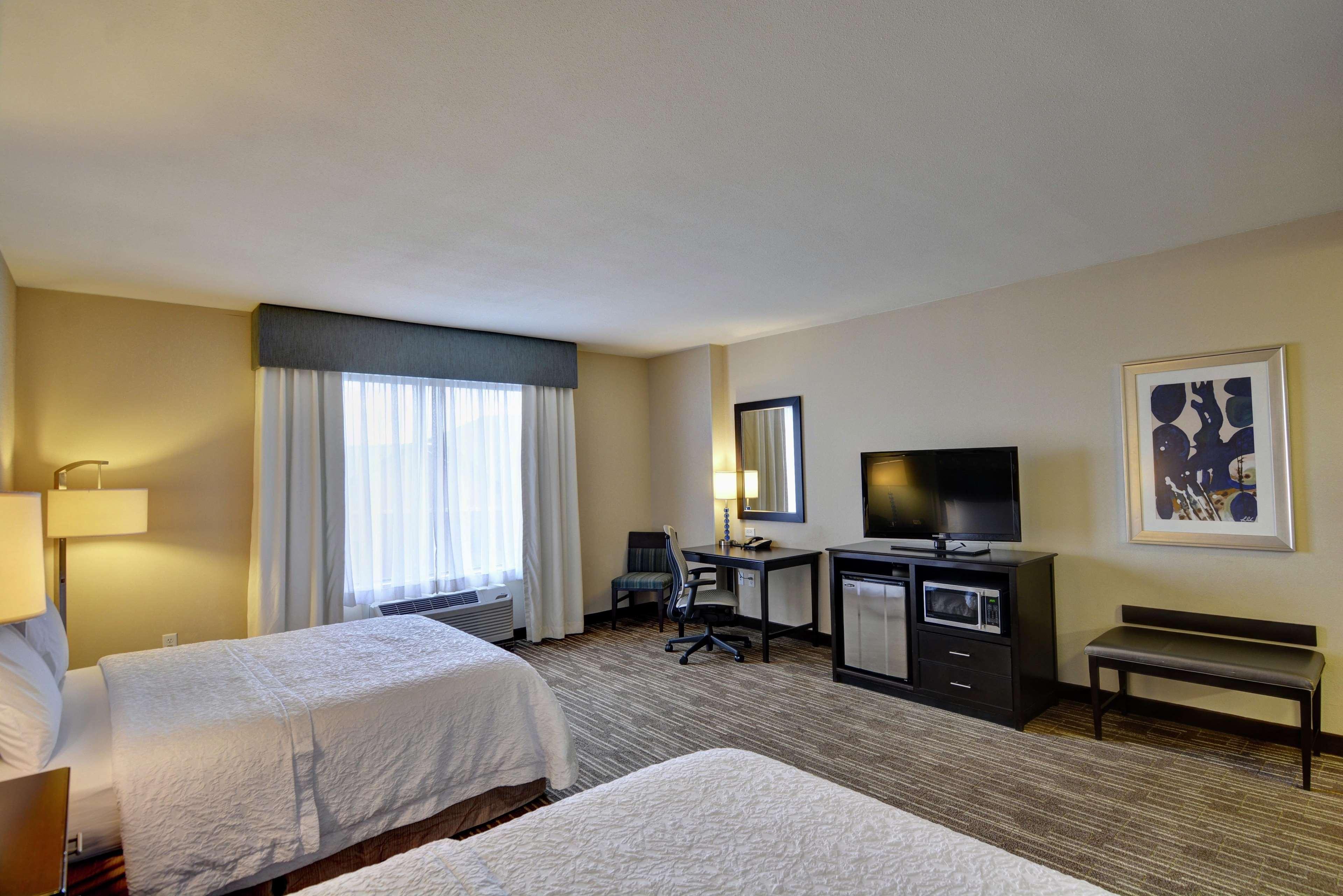 Hampton Inn & Suites Denver Airport / Gateway Park Aurora Exterior photo