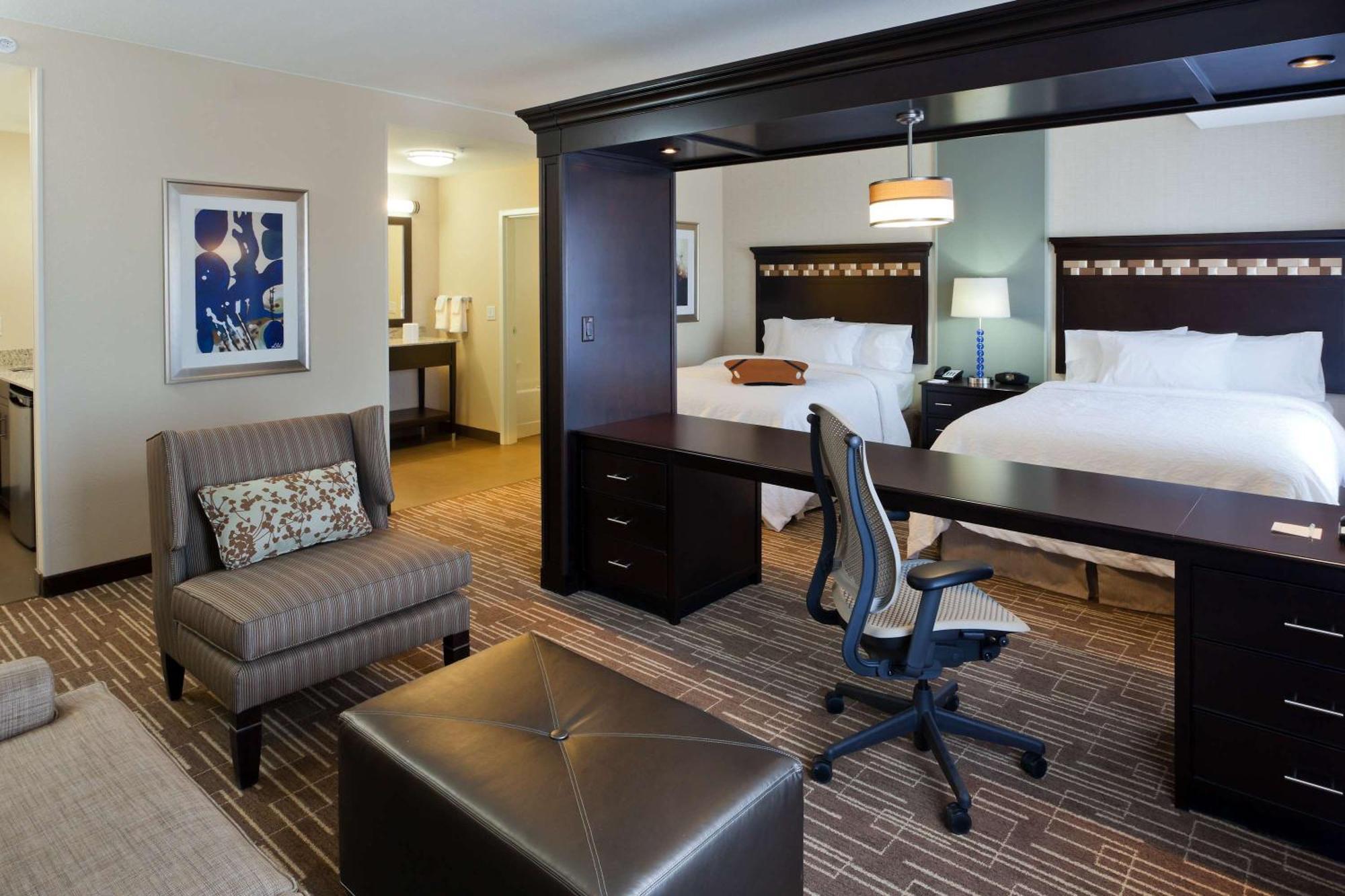Hampton Inn & Suites Denver Airport / Gateway Park Aurora Exterior photo