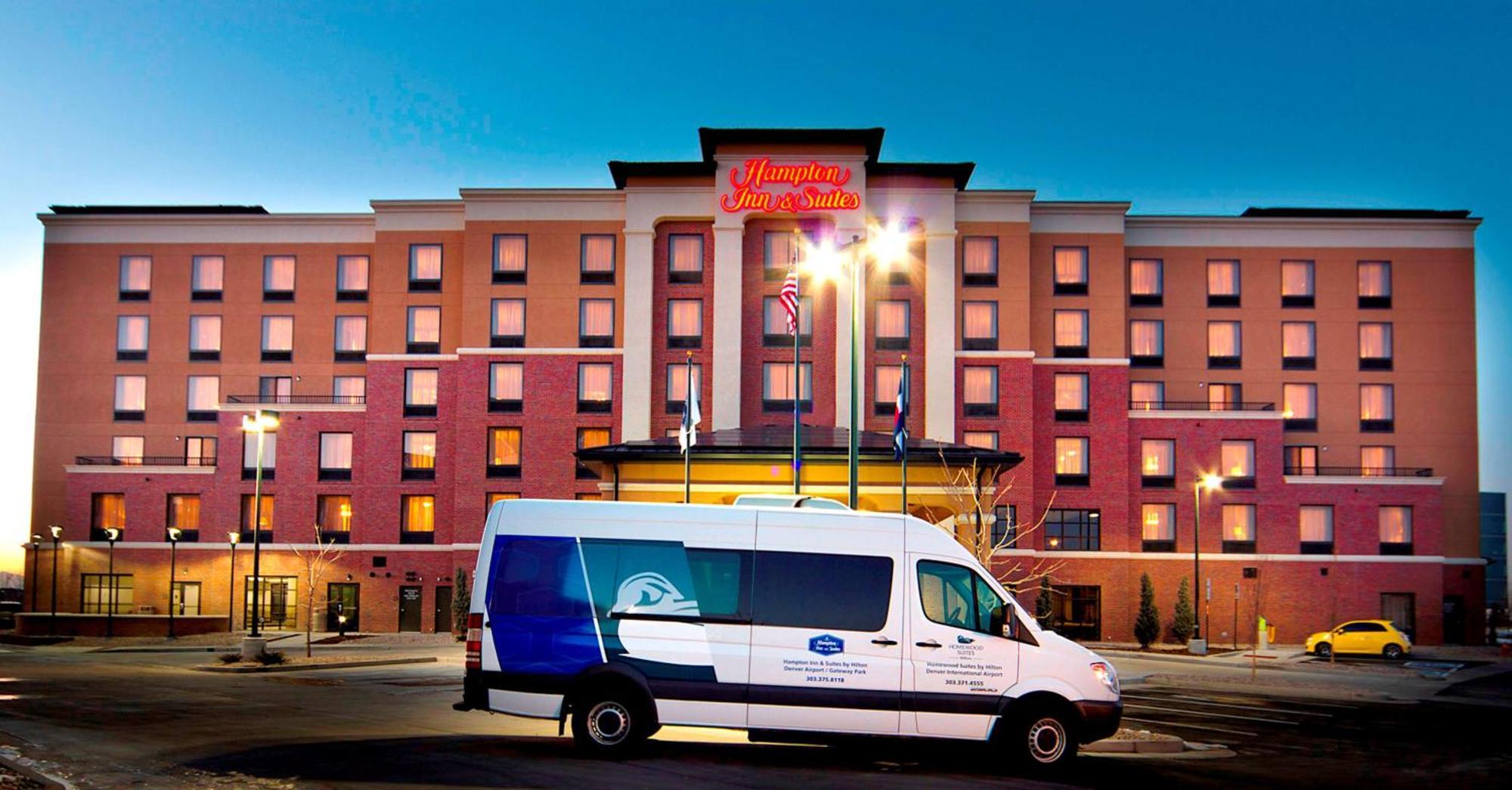 Hampton Inn & Suites Denver Airport / Gateway Park Aurora Exterior photo